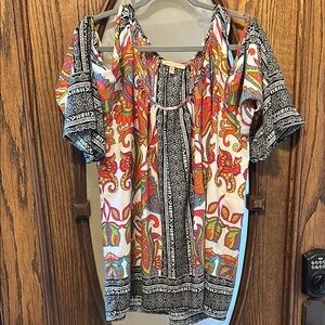 Gibson Latimer Cold Shoulder Colorful Women's Top